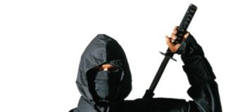 INCREDIBIL! Ninja la Colacu! „Flutura sabia cum o flutura Mihai Viteazul pe vremuri”