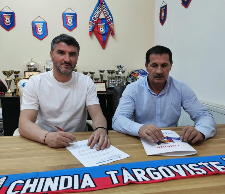 Adrian Mihalcea este noul antrenor al Chindiei Târgovişte. Fostul dinamovist a semnat pentru un an de zile
